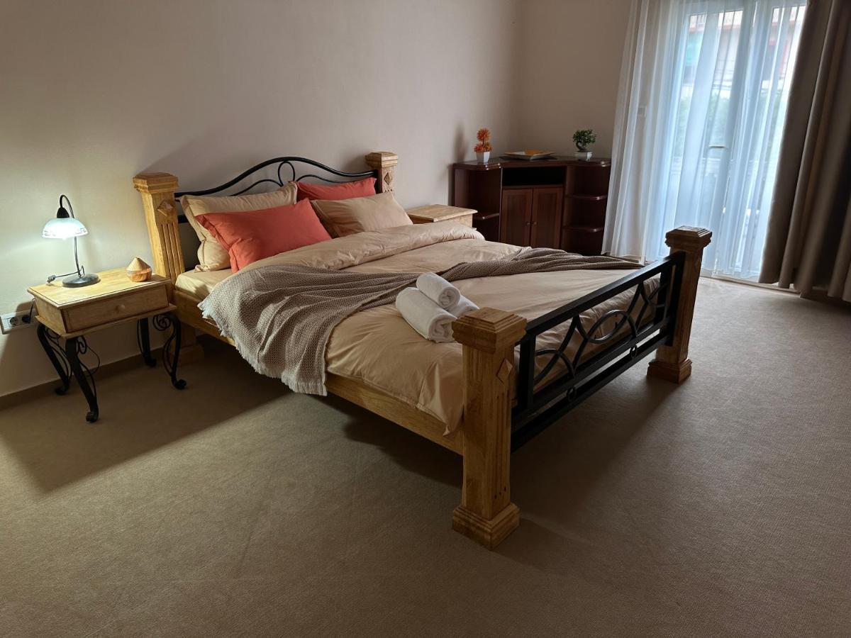 Ferienwohnung Vila Danica Tivat Exterior foto