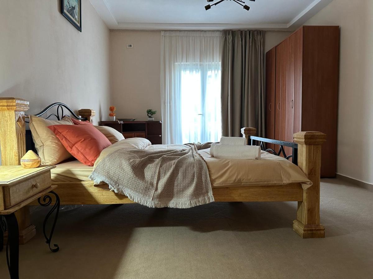 Ferienwohnung Vila Danica Tivat Exterior foto